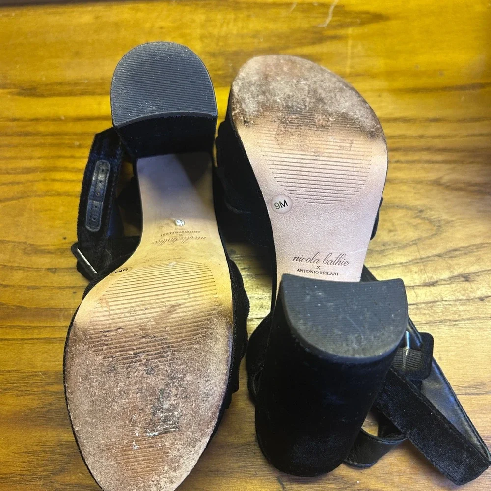 Antonio Melani Nicola Bathie Emilia Sandals 9M Black Velvet Rose‎ Platform heels